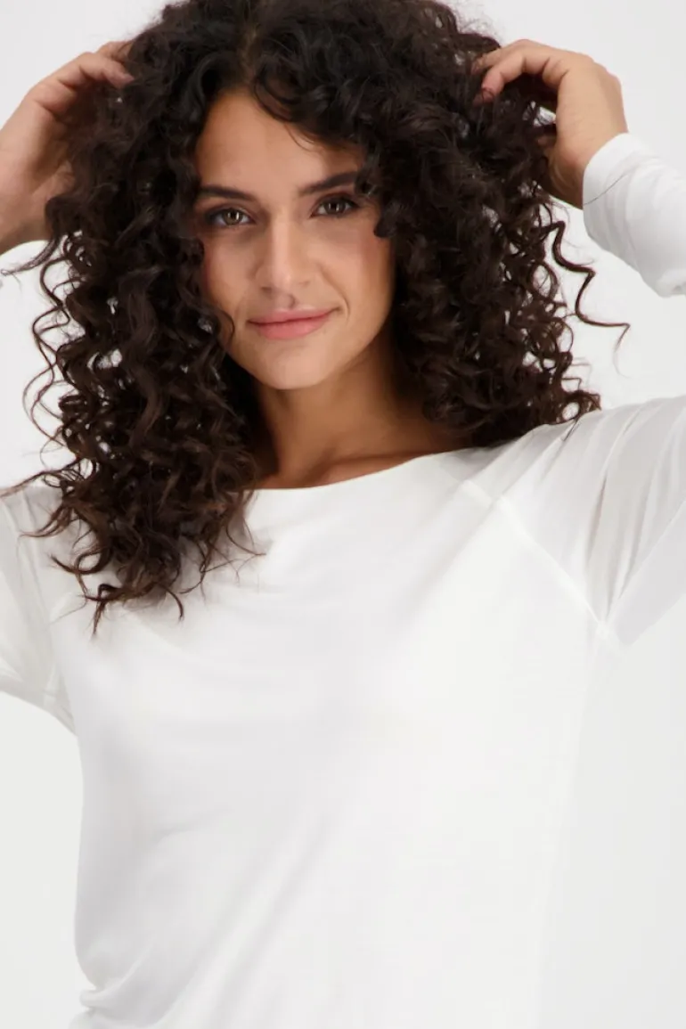 Basic Shirt mit Glanznaht off-white