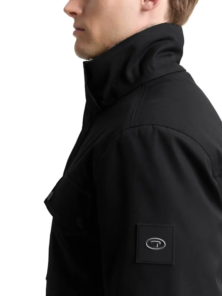 Übergangsjacke mit aufgesetzten Taschen black