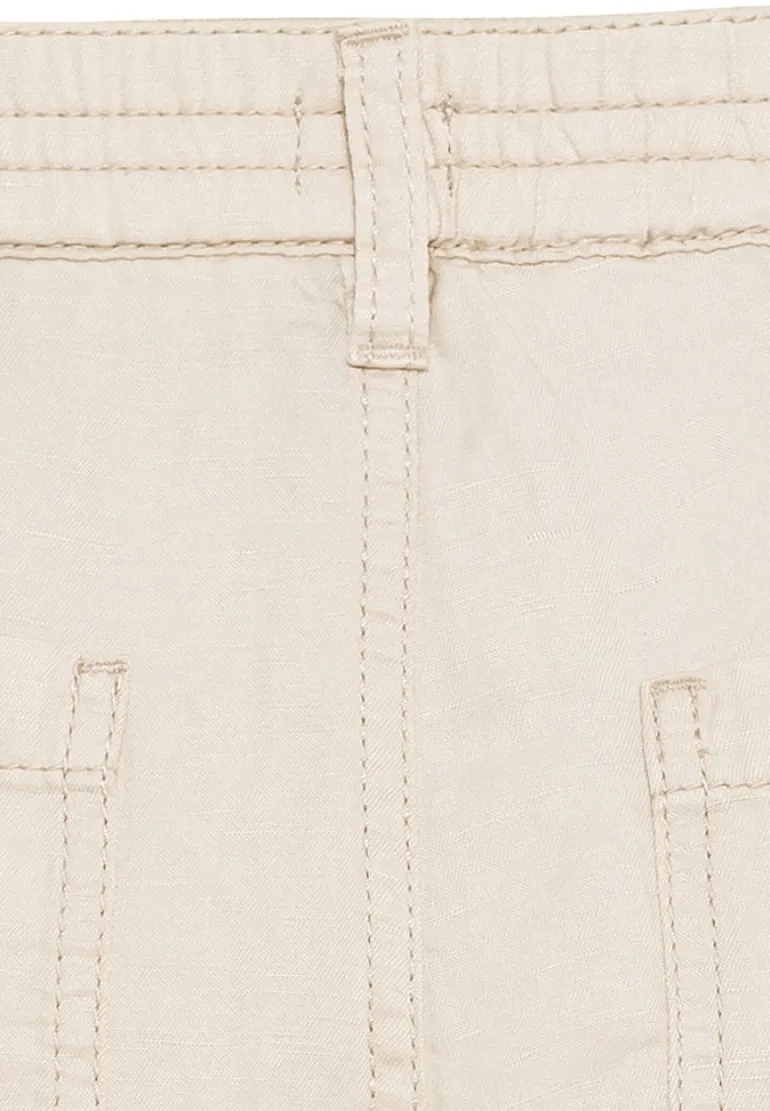 Bermuda bone white