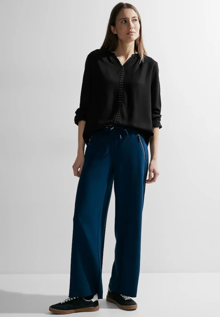 Bluse mit Dekosteinen black