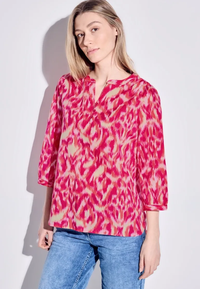 Bluse mit modernem Print pink sorbet