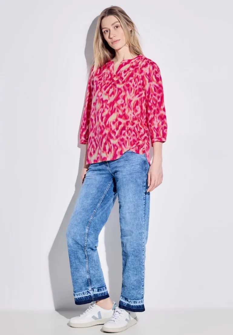 Bluse mit modernem Print pink sorbet