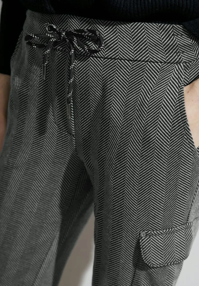Casual Fit Cargohose black