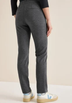 Casual Fit Hose black