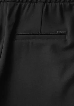 Casual Fit Hose black