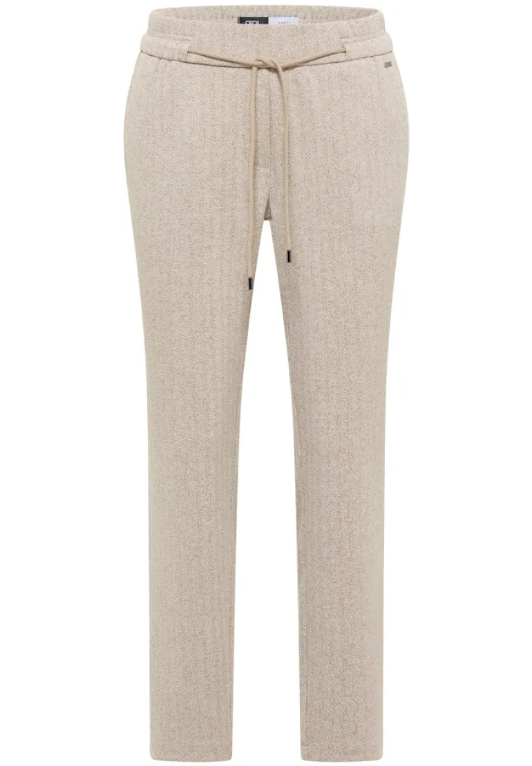 Casual Fit Hose creamy white