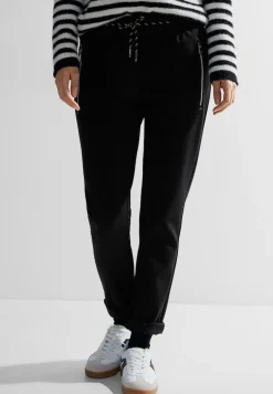 Casual Fit Joggpants black