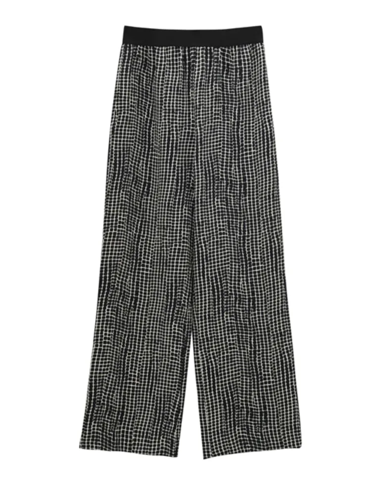 Cevil resort black
