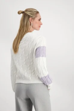 Colourblocking-Pullover mit Zopfmuster off-white