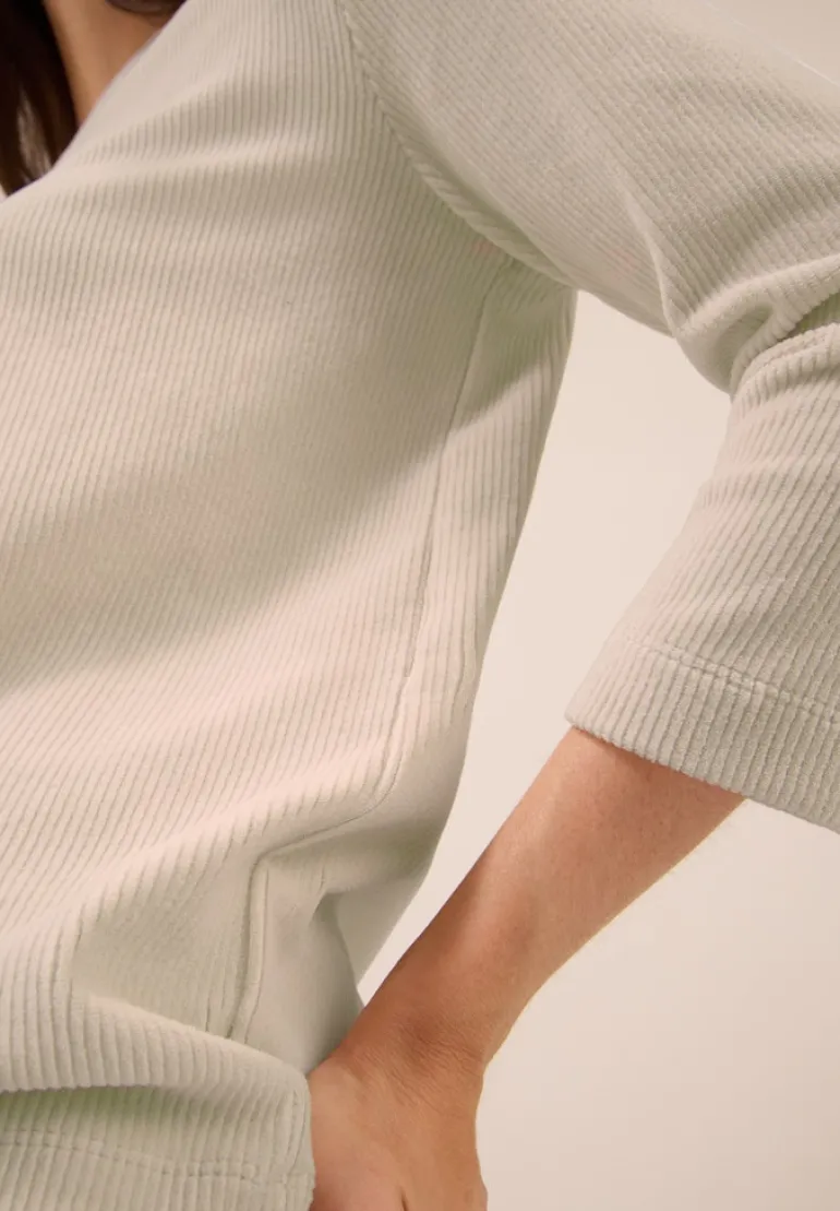 Cordshirt in Unifarbe oat milk beige