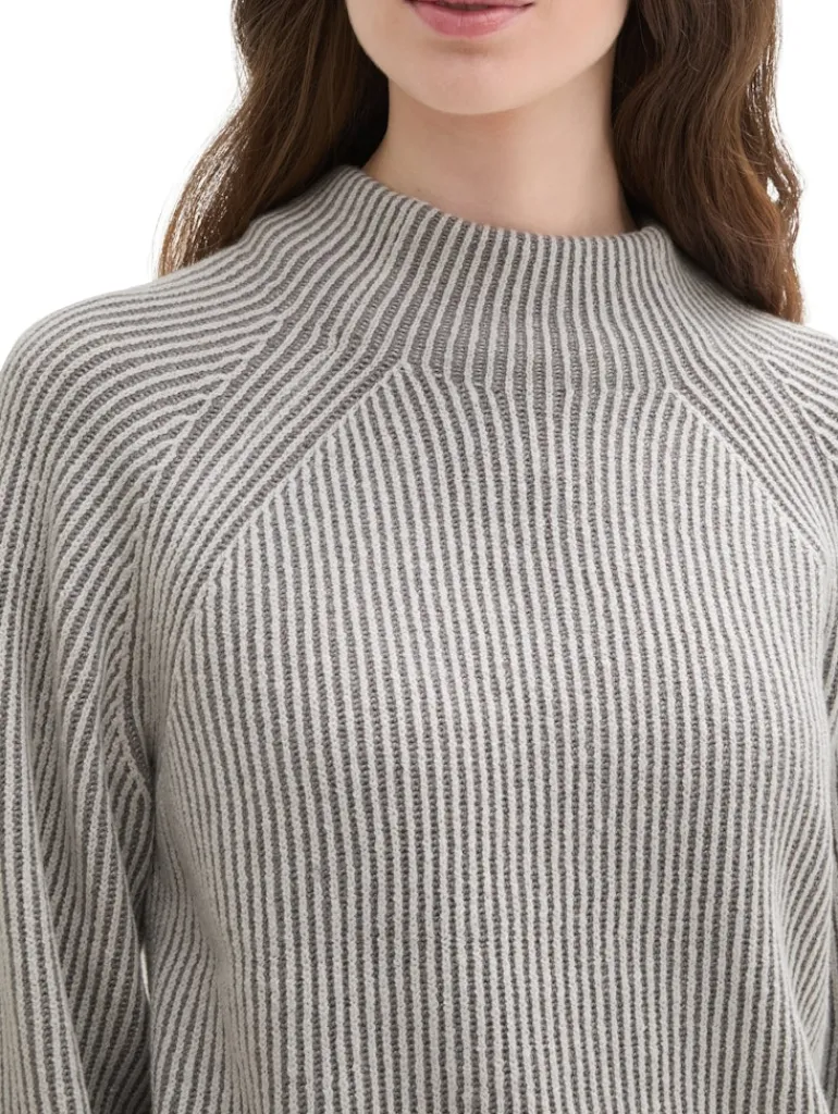 Gerippter Pullover mit Stehkragen explicit grey rib structure