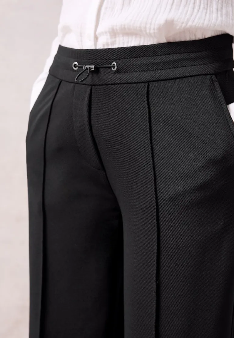 Hose im Loose Fit black