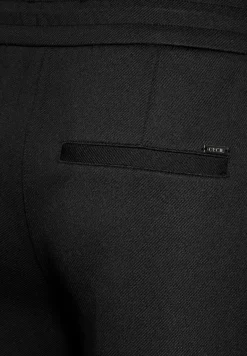 Hose im Loose Fit black