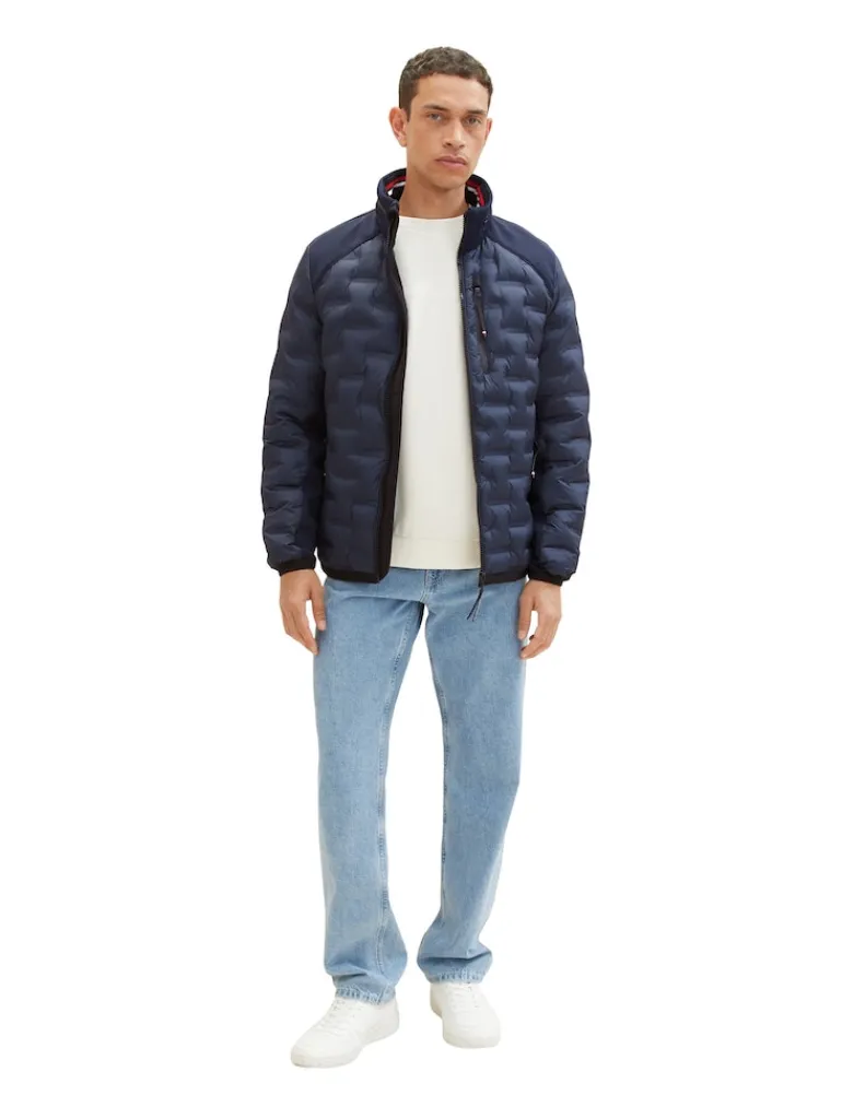 Hybrid Jacke mit recyceltem Polyester sky captain blue