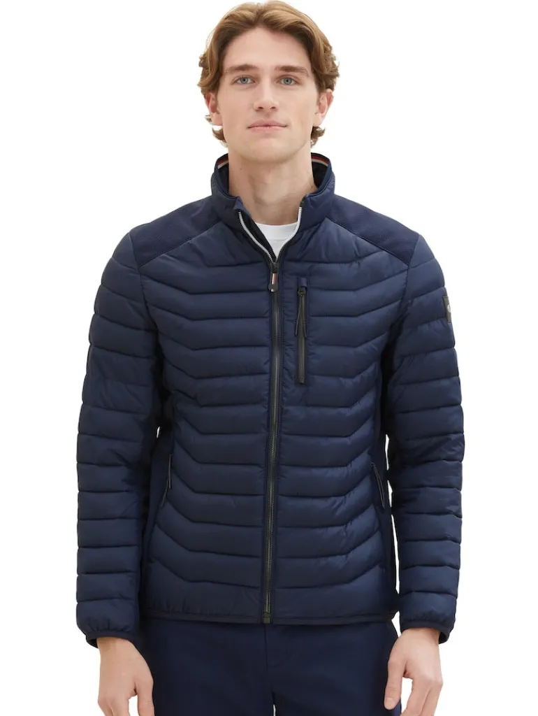Hybrid Jacke mit recyceltem Polyester sky captain blue