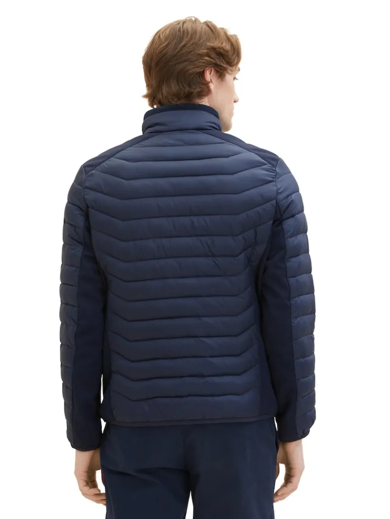 Hybrid Jacke mit recyceltem Polyester sky captain blue