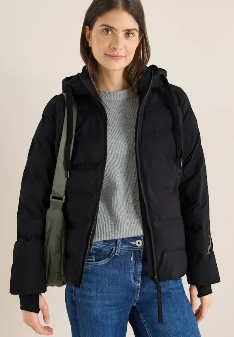 Jacke mit moderner Steppung black