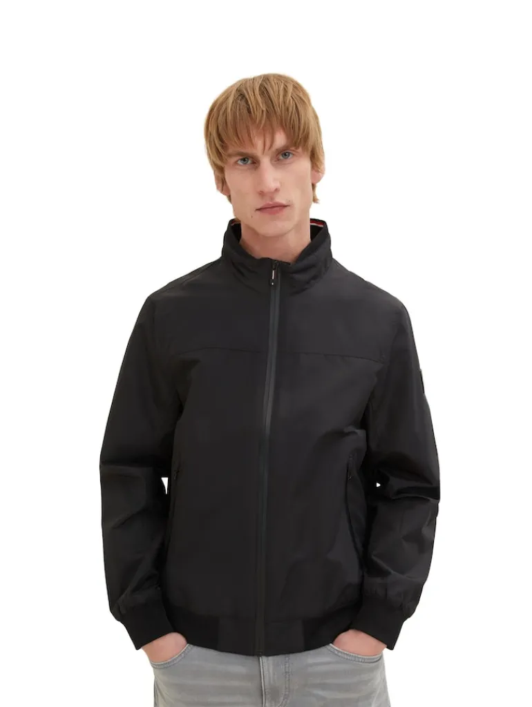 Jacke mit Stehkragen black