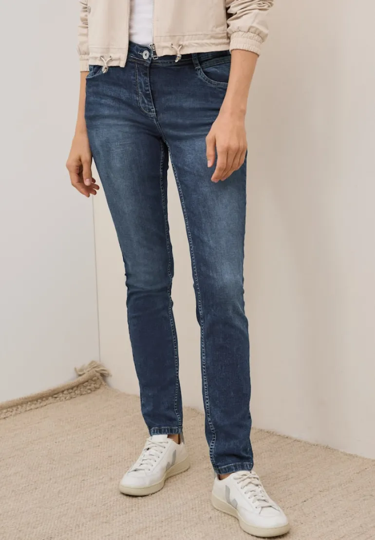 Jeans im Casual Fit mid blue wash