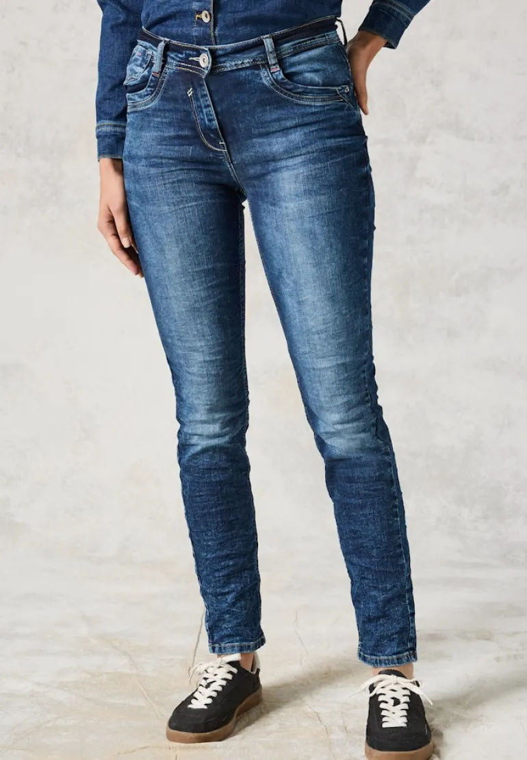 Jeans im Slim Fit mid blue wash