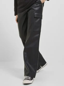 JXKENYA FAUX LEATHER CARGO PANTS black