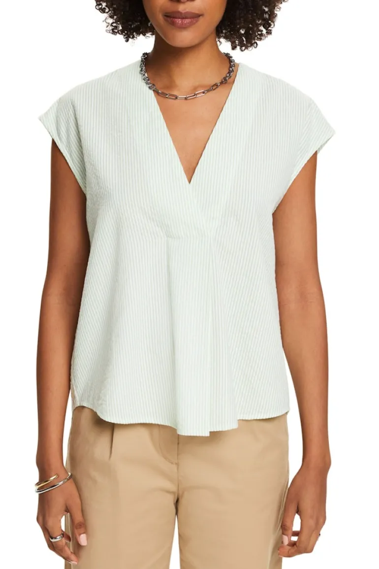 Kurzarm-Bluse Crinkle-Effekt light green
