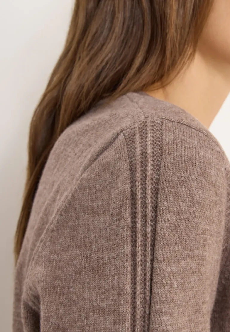 Kuscheliger V-Neck Pullover chocolate mousse melange