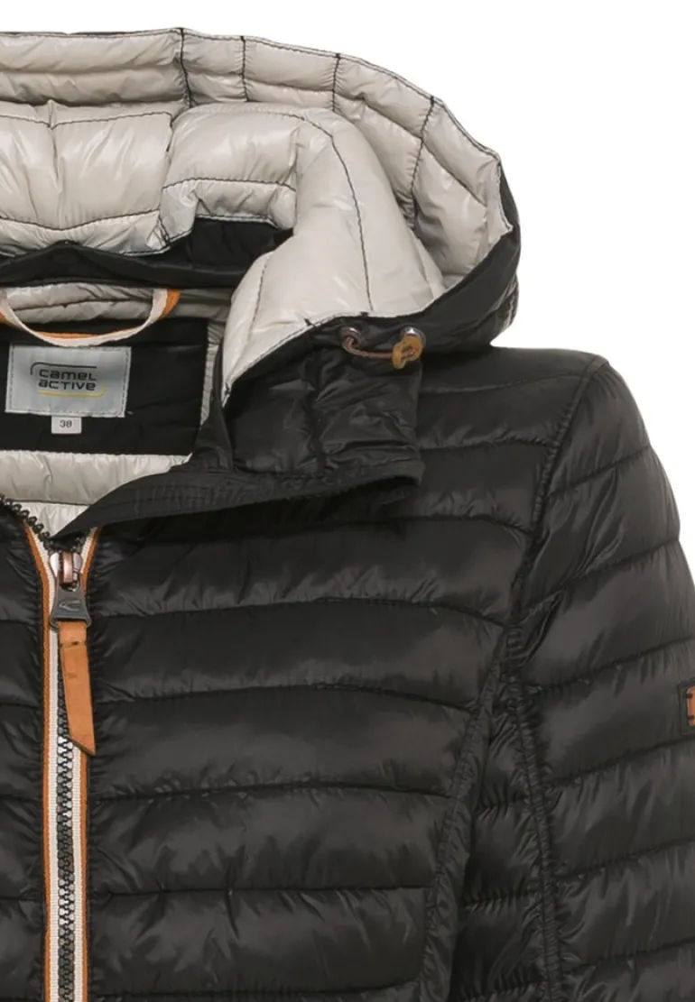 Leicht wattierte Steppjacke aus recyeltem Polyamid black