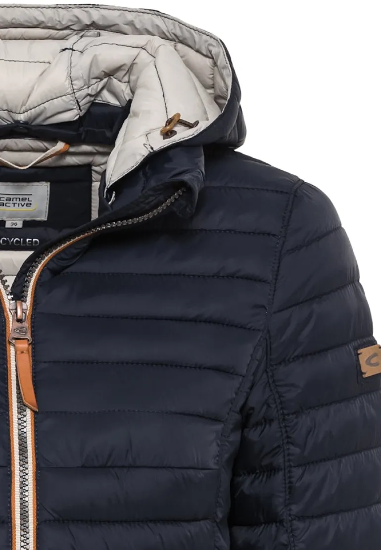 Leicht wattierte Steppjacke aus recyeltem Polyamid navy