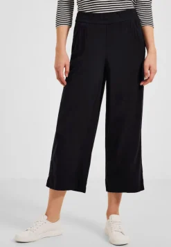Loose Fit Hose black