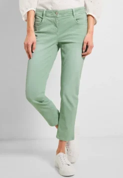 Loose Fit Hose in 7/8 fresh salvia green