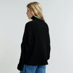 Loose turtle knit wmn dk black