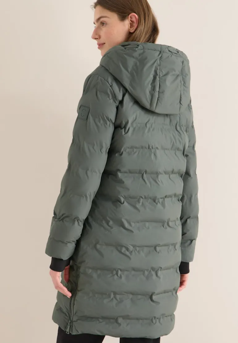 Mantel mit nahtloser Steppung pastel olive