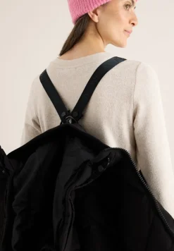 Mantel mit Rucksack Strings black