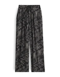 Marou palm leaves black