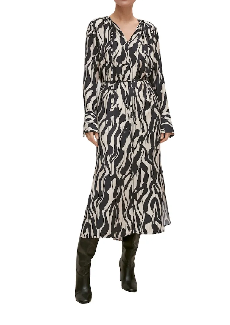 Maxikleid mit Allover-Print creme