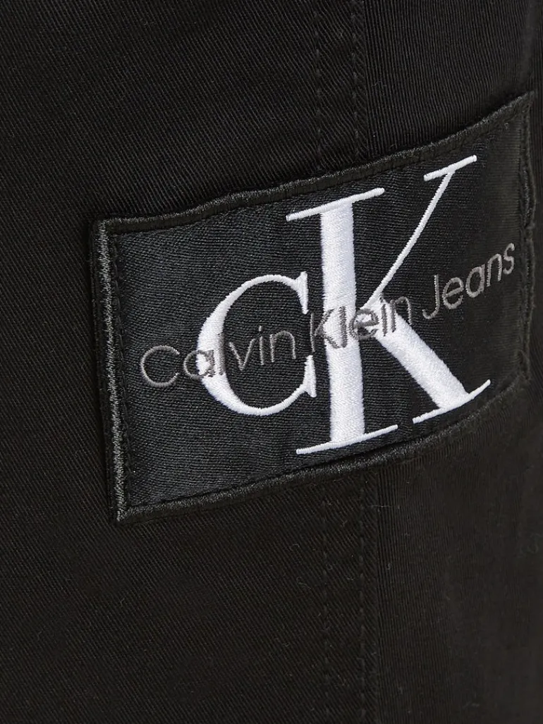 MONOLOGO BADGE CASUAL CHINO ck black