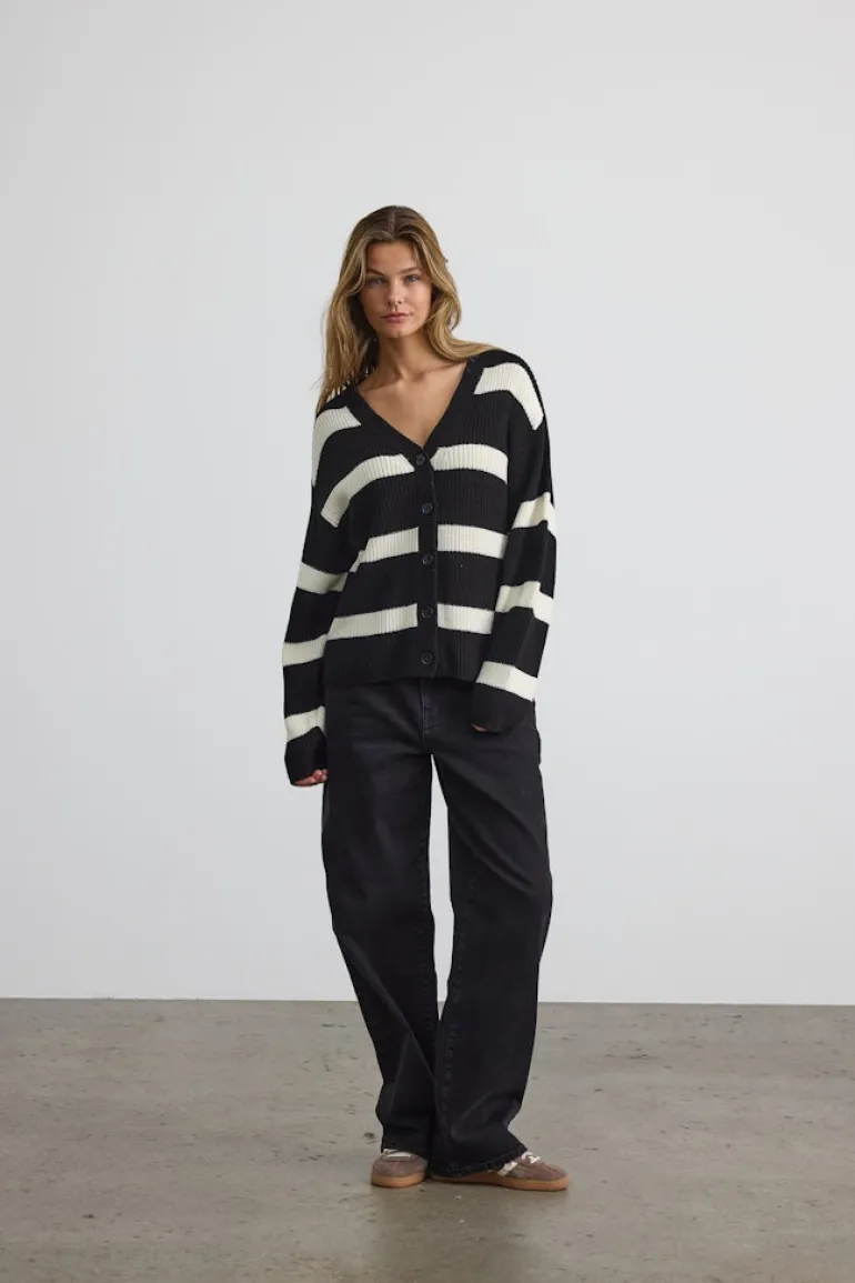 NMMAYSA L/S V-NECK KNIT CARDIGAN NOOS black