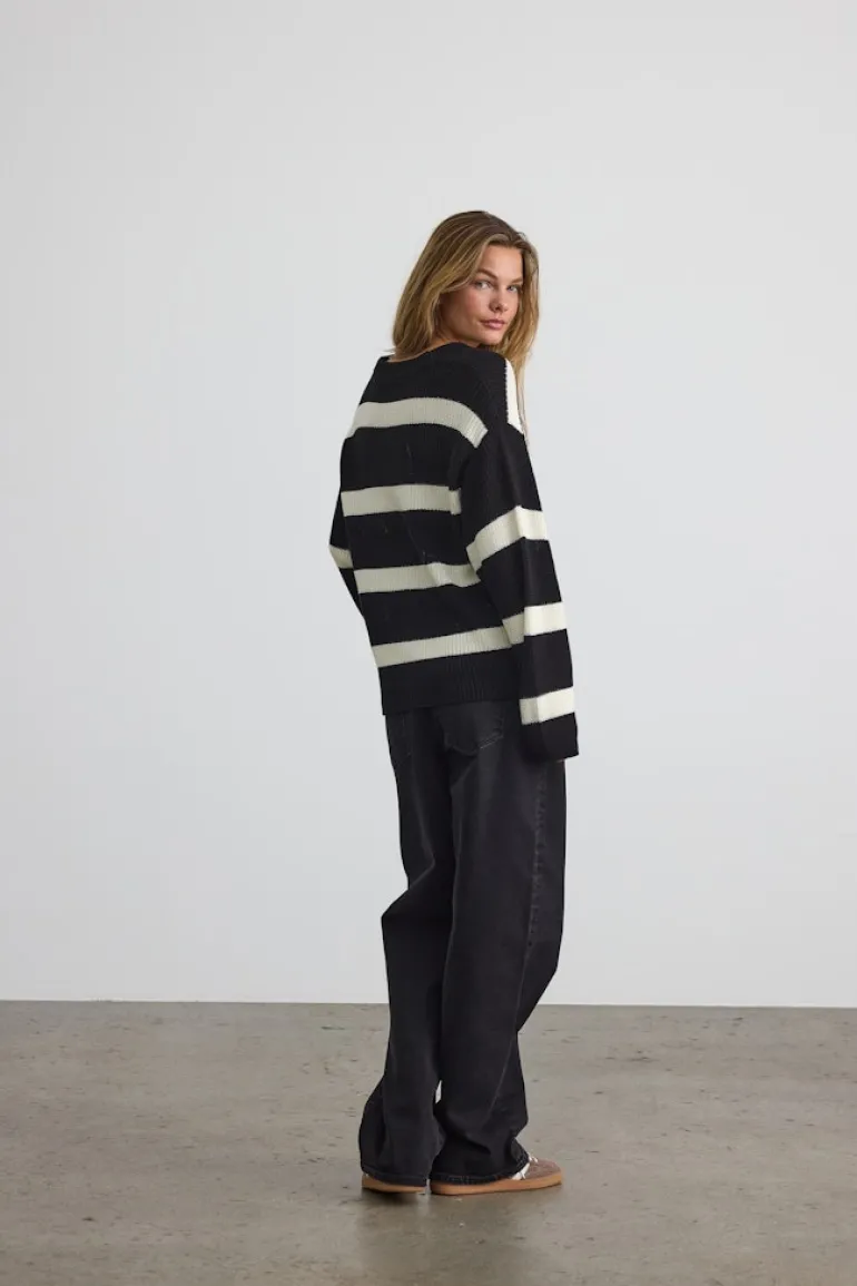 NMMAYSA L/S V-NECK KNIT CARDIGAN NOOS black