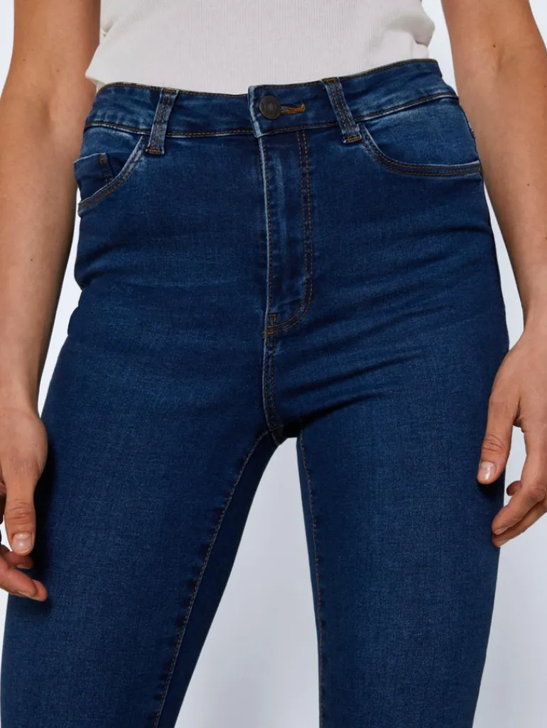 NMSALLIE HW FLARE JEAN VI021MB FWD NOOS medium blue denim
