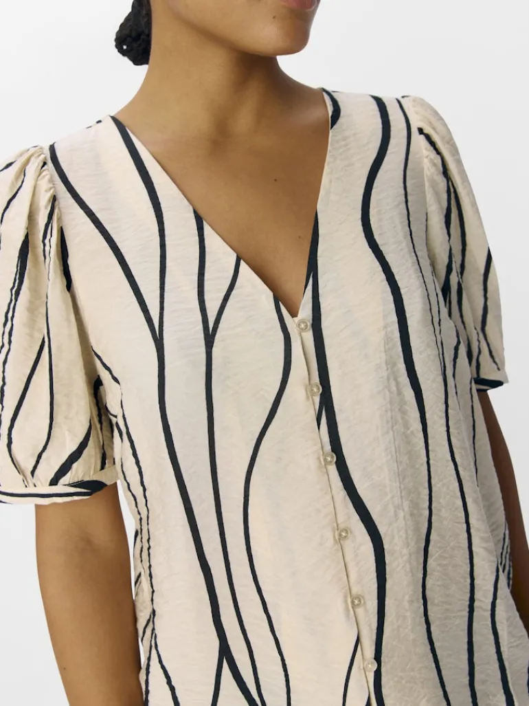 OBJJACIRA S/S V-NECK TOP NOOS sandshell