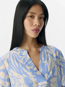 OBJKARINA S/S RE V-NECK TOP NOOS sandshell