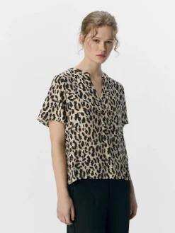 OBJKARINA S/S RE V-NECK TOP NOOS sandshell3