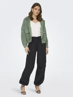 ONLKENZIE L/S CORD JACKET PNT NOOS grün1