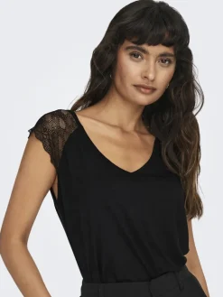 ONLPETRA S/S LACE MIX TOP JRS black