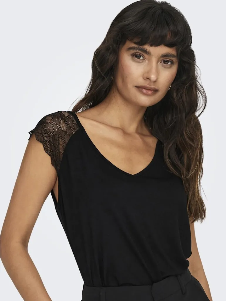 ONLPETRA S/S LACE MIX TOP JRS black