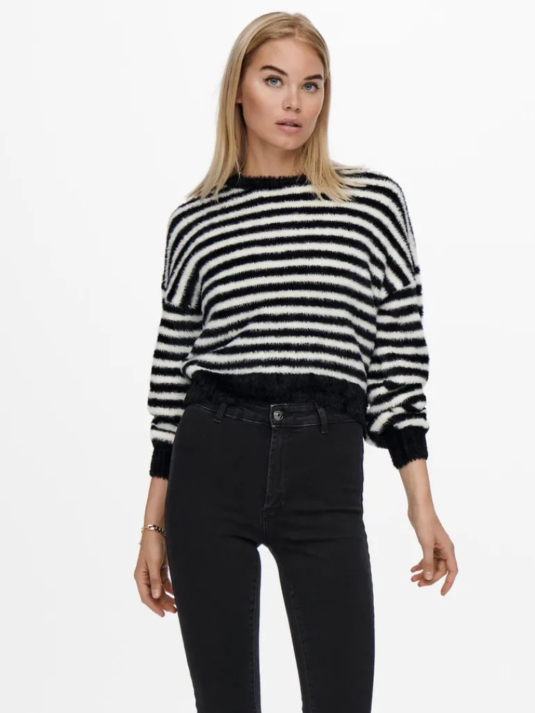 ONLPIUMO L/S PULLOVER KNT NOOS black2