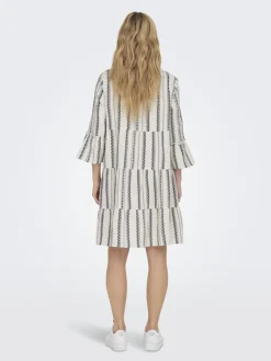 ONLTHYRA PEPLON DRESS AOP WVN cloud dancer