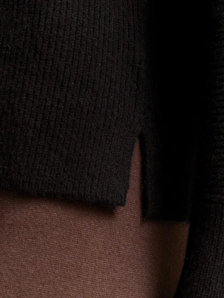 Oversize Rollkragenpullover deep black