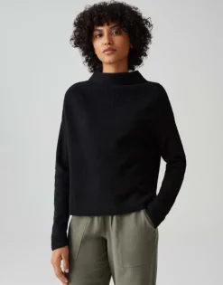 Pasika black